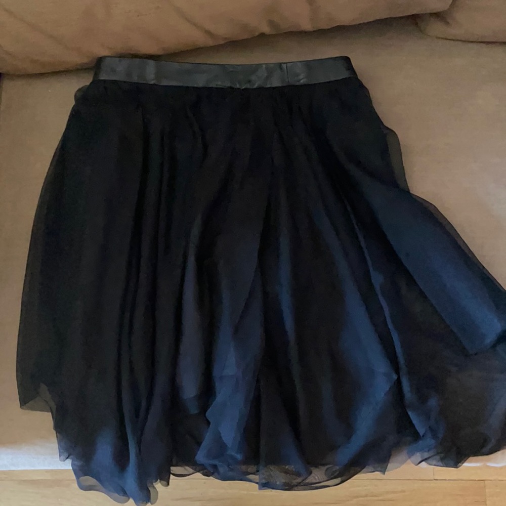 Zara Basic Black skirt Size Large